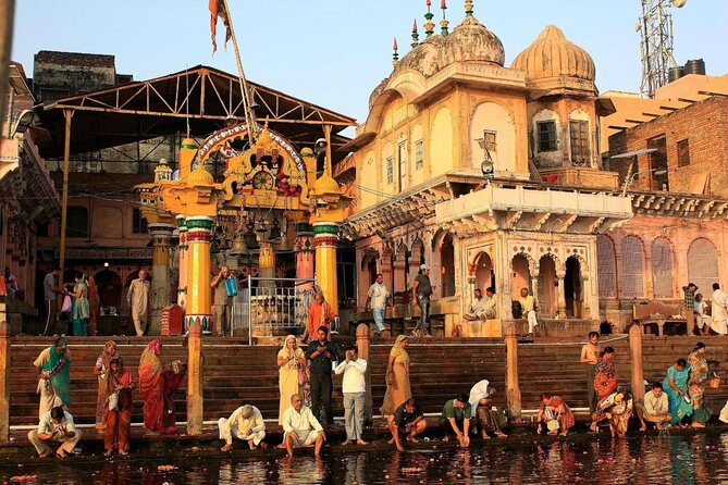 Same Day Mathura and Vrindavan Tour with Taj Mahal from New Delhi - Taj Mahal at 08:00 AM, with guided entry and a 2-hour visit