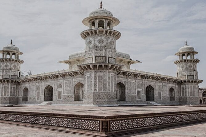 Same Day Taj Mahal and Agra Fort Tour from Delhi By Car - Small Risks to Consider Before You Commit