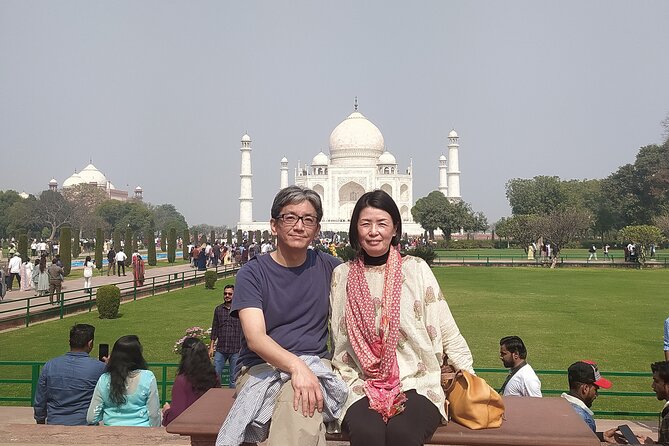 Same Day Taj Mahal and Agra Fort tour from New Delhi - Lunch in Agra, planned but not included