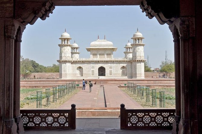 Same Day Taj Mahal Tour from Delhi - Itmad-ud-Daulah at 2:30 PM: why the timing adds variety