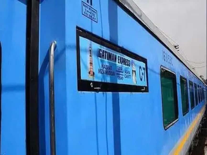 Same Day Taj Mahal Tour from Delhi by Gatimaan Express Train - Key things to know before you go