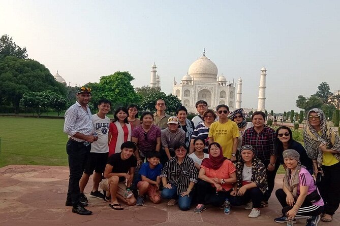 Sameday Taj Mahal Tour From Delhi With Lunch at 5 Star Hotel - Delhi to Agra: What the Long Day Really Feels Like