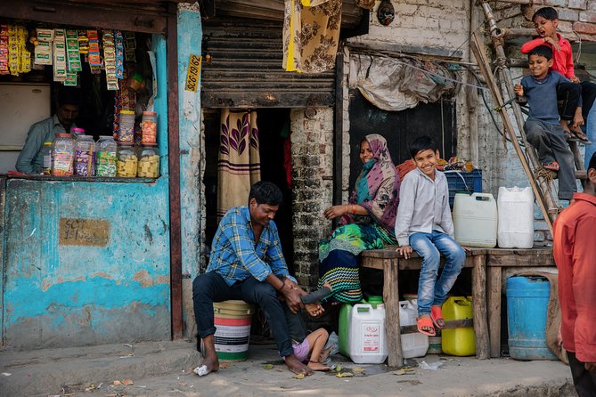 Small- Group Delhi Slum Walking Tour - Stop 2 in Sangam Colony: seeing an informal settlement on foot