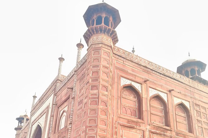 Sunrise Taj Mahal Private Tour From Delhi - Agra Fort: the history stop that adds contrast
