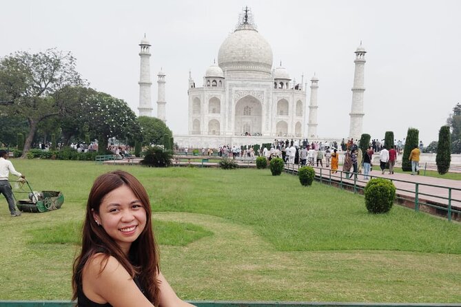 Taj Mahal, Agra Fort & Baby Taj Day Tour From Delhi - Lunch at DoubleTree by Hilton Agra: comfort break, not an afterthought