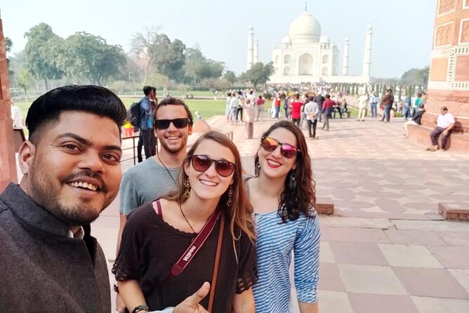 Taj Mahal, Agra Fort & Baby Taj Full-Day Tour from Delhi - Agra Fort for an hour: the right amount for a first visit