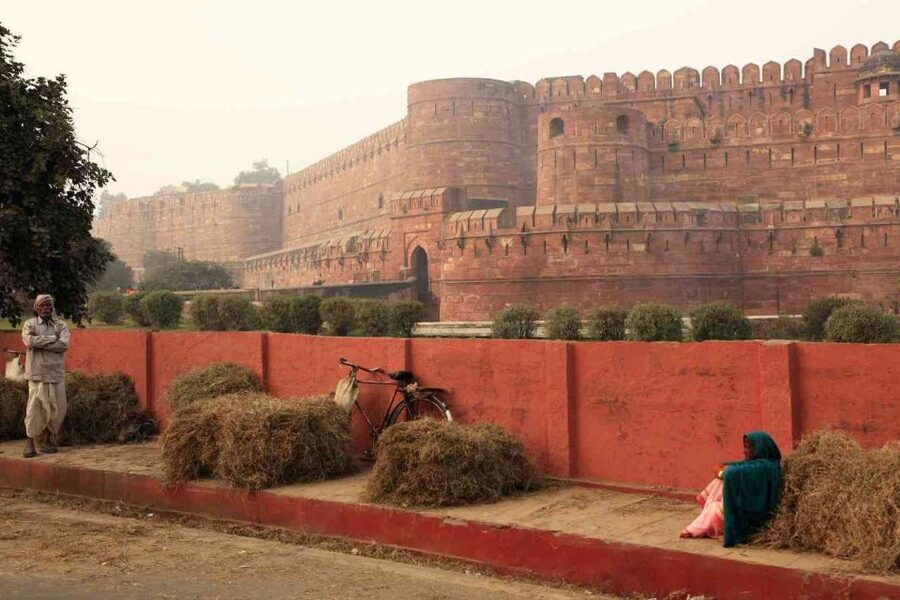 Taj Mahal, Agra Fort Day Tour with Transfers - Guide style, tipping, and shopping pressure: how to keep the day enjoyable