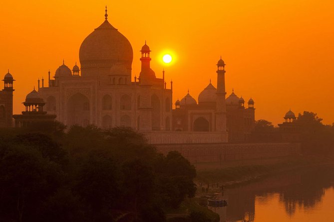 Taj Mahal, Agra Fort & Elephant Rescue Sanctuary Private Day Trip - Wildlife SOS elephant rescue as an optional add-on