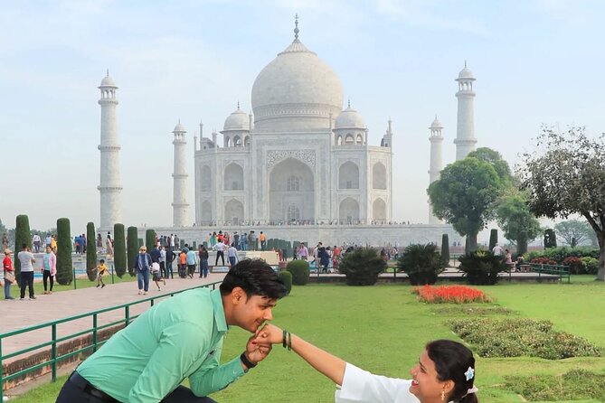 Taj Mahal & Agra Private Tour By Car with 5 Star Lunch - Pickup from India Gate, Then Smooth Car Time Through the Yamuna Corridor