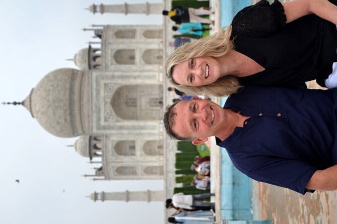 Taj Mahal and Agra fort Private Tour from Delhi - All Inclusive - Taj Mahal Entry With a Guide and Tickets in Hand
