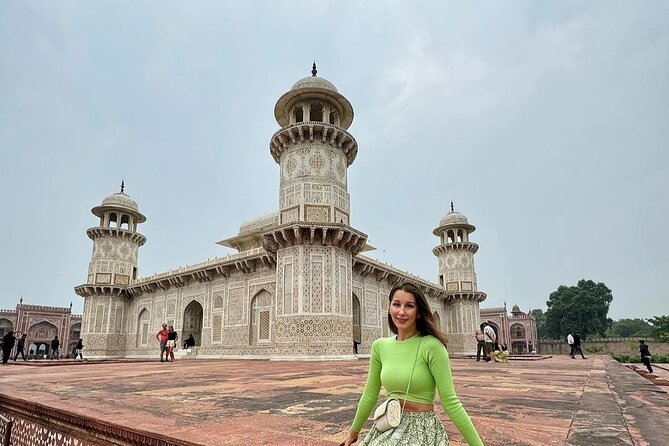 Taj Mahal Day Tour from Delhi by Car : BADGE OF EXCELLENCE TOUR - How the Private Taj Mahal Day Tour Really Works