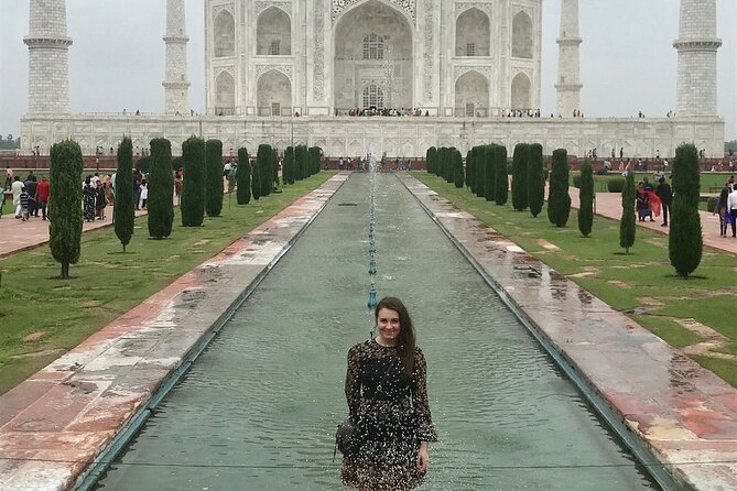 Taj Mahal Day Tour From Delhi By Private Cab -All Inclusive - Taj Mahal entry and your two-hour experience inside