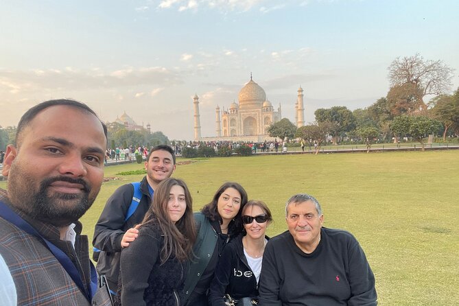 Taj Mahal Day Tour From Delhi - Arriving at the Taj Mahal: what 2 hours lets you do