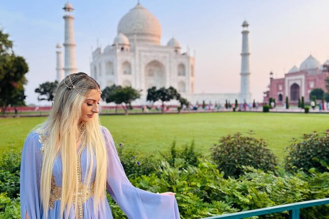 Taj Mahal Day Tour with Akbar Tomb from Delhi by Superfast Train - Key things that make this day trip work