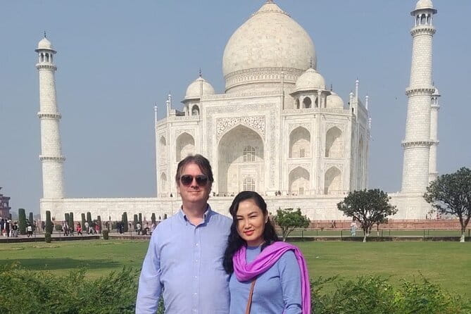 Taj Mahal day Trip from Delhi by Private Car ( Luxury & Comfort ) - Lunch at a 5-Star Restaurant: Why This Stop Feels Like Real Value