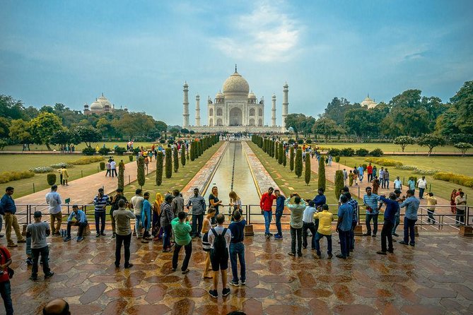 Taj Mahal Group Tour from Delhi - Guide style and group flow, from Vishal to Nadeem