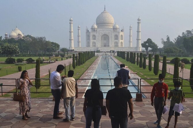 Taj Mahal Overnight Trip From New Delhi - Price and value: what the $63.69 usually covers