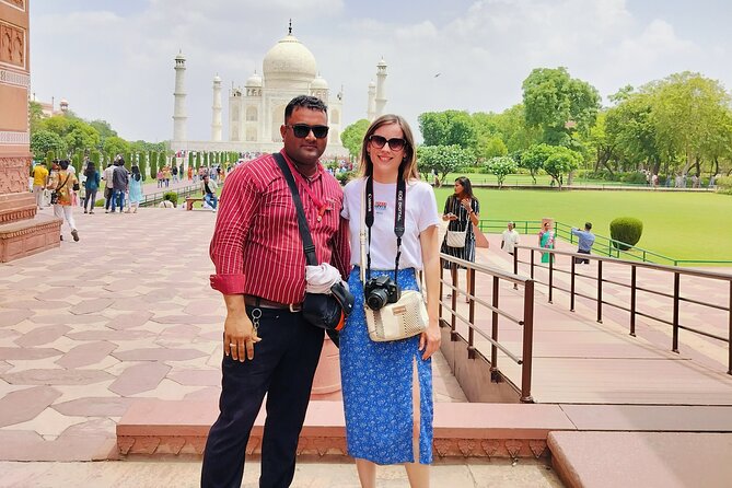 Taj Mahal Private Day Tour from Delhi by Express Train with Lunch - First big moment: Taj Mahal time with a private guide