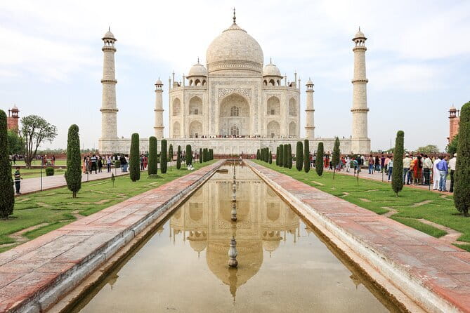 Taj Mahal same day luxurious Tour by Superfast Train from Delhi - Price and value: Is $118 per person fair for what you get?