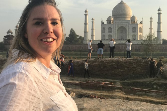 Taj Mahal skip the line luxury tour with guide - Sunrise time at the Taj Mahal, plus photo-friendly guidance