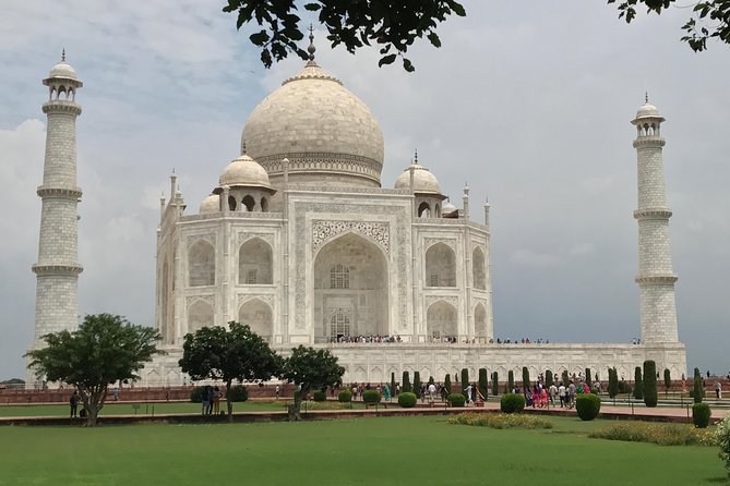 Taj Mahal Sunrise Tour From Delhi - The private car deal: comfort, timing, and fewer moving parts