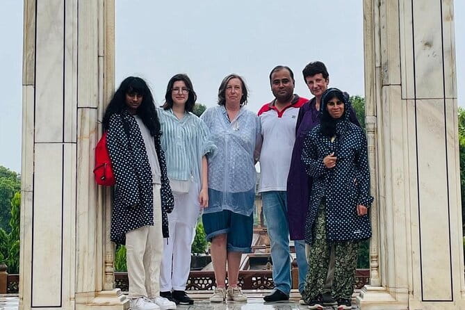 Taj Mahal Sunrise Tour with Agra overnight from Delhi - By Car - Key things I’d watch for
