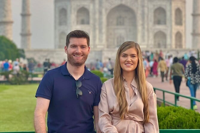 Taj Mahal Sunrise Tour with Agra overnight from Delhi - By Car - Tickets, guides, and the difference between “included” and “included”
