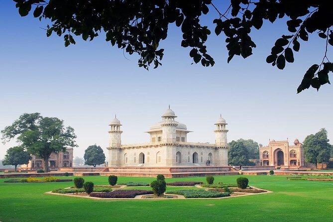 Taj Mahal Tour By Express Train from Delhi - Price and Time Value for a Delhi to Agra Taj Mahal Day Trip