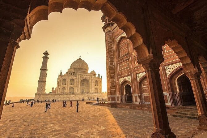 Taj Mahal Tour by Gatiman from Delhi - A Single-Day Agra Plan That Actually Uses the Fast Train