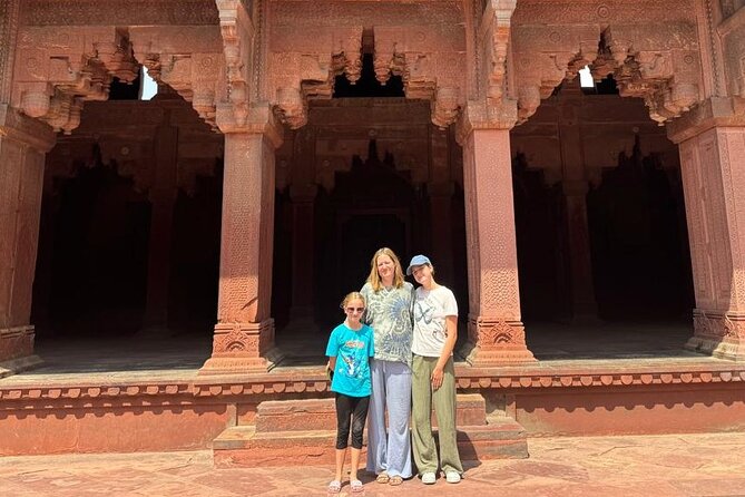 Taj Mahal Tour from Delhi All-Inclusive With-Multiple-Options - Stop 3: Agra Fort and Its “Hour, Not Half-Day” Reality