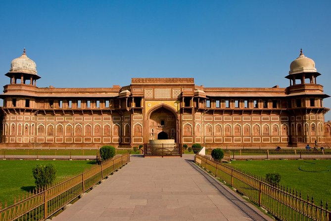 Taj Mahal Tour from Delhi by India's Fastest Train (GATIMAAN EXP) - The 7:00am Pickup to Nizamuddin Station Pace