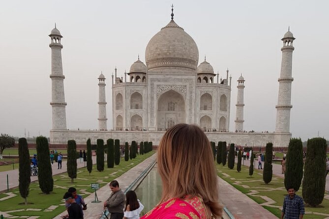 Taj Mahal Tour With Golden Triangle Tour India 3 Nights 4 Days - Delhi start: Old Delhi street energy and New Delhi icons