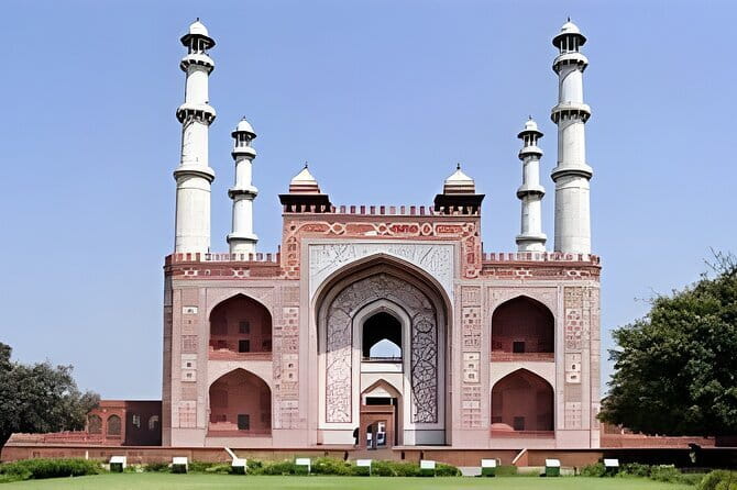 Taj Mahal Unveiled A Personalized Private Tour from Delhi - Fatehpur Sikri on Day 2: Akbar’s Capital, Built for Big Ideas