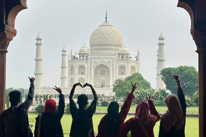 Taj Uncovered: Private Tour to Taj Mahal, Fort From Delhi By Car - Guides and drivers: what the reviews pattern tells you to expect