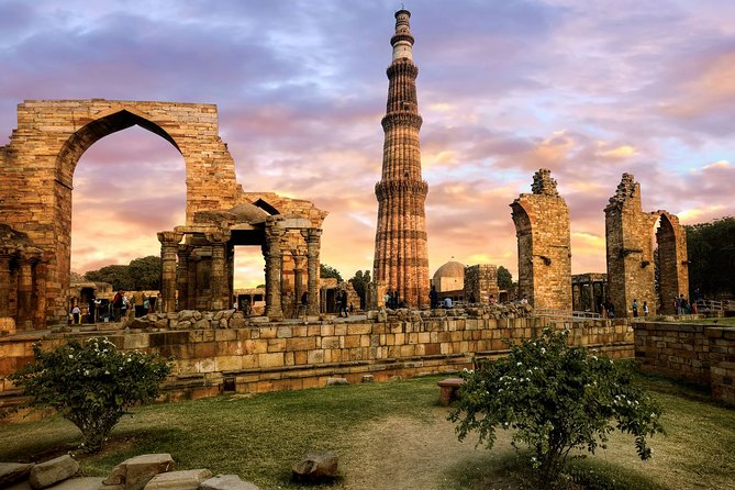 The Best 2 Day Delhi Tour - Day 1: Jama Masjid and Chandni Chowk, then Red Fort from the outside