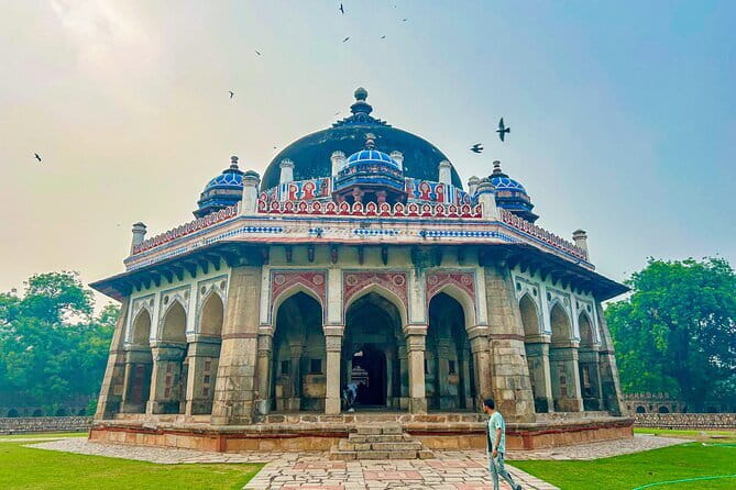 The Best of Old and New Delhi: Full-Day Private Exploration - How the AC vehicle and small-group limit affect your day
