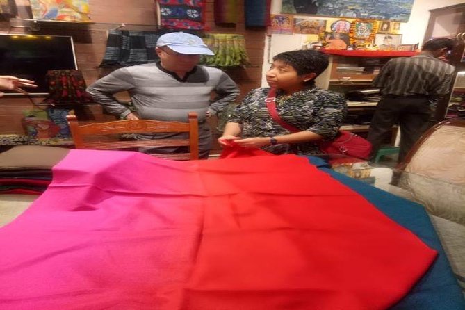The Fabric Trail: Textile & Tailoring Tour with Expert Guide - Chandni Chowk: first stop for serious textiles at Pasar Chandni Chowk