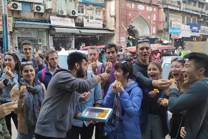 The Legendary Delhi Belly Food Tour - Meeting at Ajmere Gate Rd, then getting your bearings fast