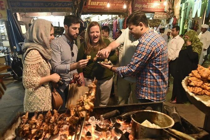 Tour a Nueva y Vieja Delhi Con Guía en Idioma Español - Price and Value: What $35 Buys You in Real Terms