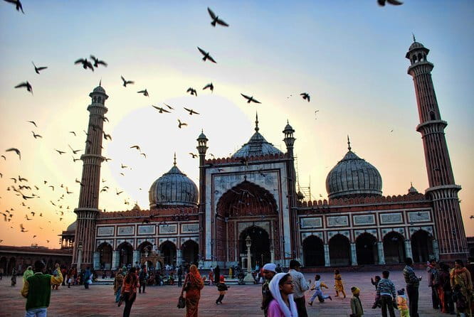 Tour a Nueva y Vieja Delhi Con Guía en Idioma Español - Morning Pickup, Car Comfort, and a Route That Makes Sense