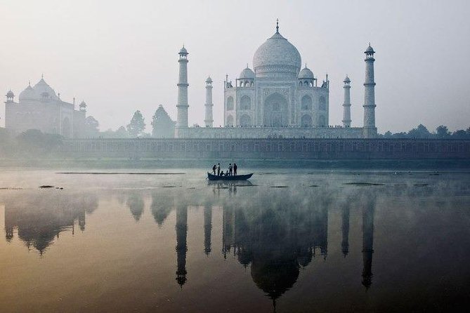Tour The Taj Mahal - The real value: how the private guide and driver change the day