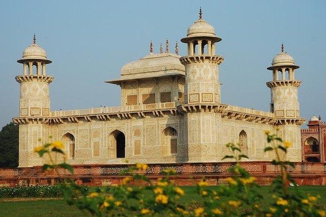Tour The Taj Mahal - Agra Fort for structure lovers: 1 hour at UNESCO level