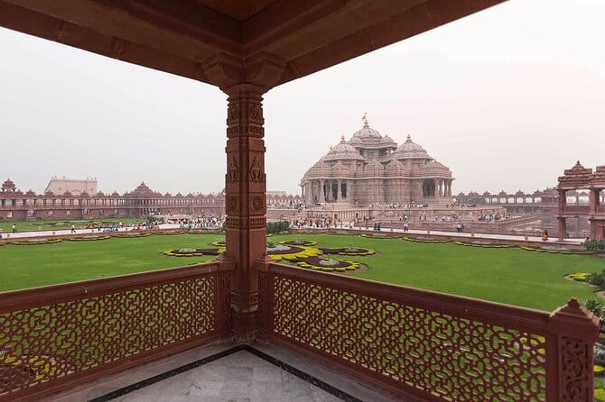 Tour to Akshardham temple with Guide and Delhi Transfer - Price and value: is $29.21 actually a good deal?