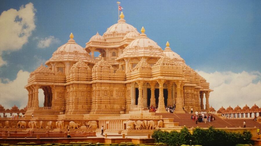 Tour To Swaminarayan Akshardham Guide & Delhi Transfers - The Cycle of Life water show: when timing matters