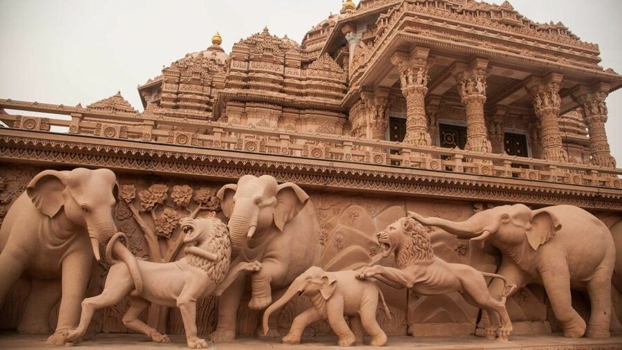 Tour To Swaminarayan Akshardham Guide & Delhi Transfers - Should you book this Swaminarayan Akshardham day trip?