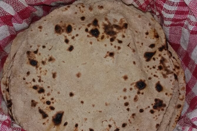 Veg and Non veg : Private Cooking Class in Delhi home (7 meal) - Clean home kitchen, real hospitality, and recipes after